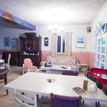 Marin Apartman Molunat