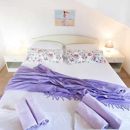 Apartman Marin *