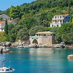 Marin * Molunat