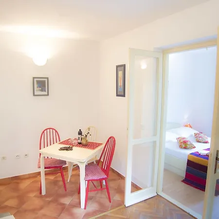 Marin Apartment Molunat