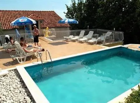 Apartment Marin Molunat